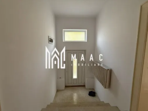 Spatiu birouri | Renovat | Garaj | Gradina | C. Dumbravii