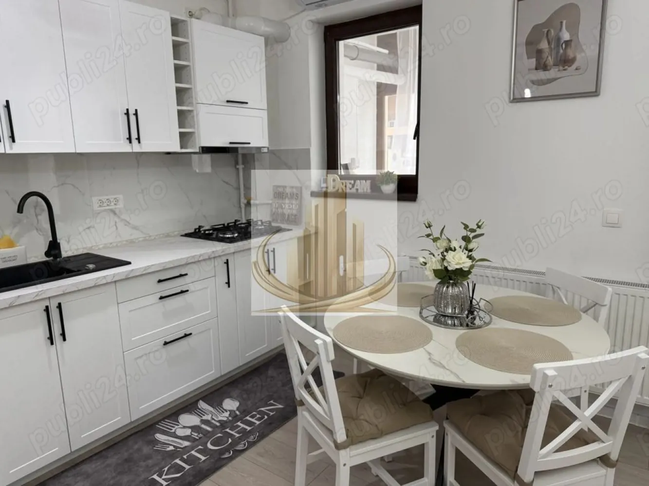 Grand Mobilis Imobiliare – apartament elegant, complet nou - Grand Mobilis Imobiliare vă propune spre închiriere un apartament deosebit cu 2 camere, situat într-o zonă liniștită și accesibilă – zona Esso Girocului. Apartamentul are o suprafață de 53 mp și este complet mobilat și utilat, fiind la prima închiriere – totul este nou, realizat cu atenție la detalii și finisaje moderne de înaltă calitate. ✨ Compartimentare modernă: • Living spațios cu bucătărie open space • Dormitor confortabil • Baie elegantă, dotată cu cadă • Design interior modern, cu finisaje premium 🏡 Avantaje: • Apartament de lux, ideal pentru un stil de viață confortabil • Mobilier și electrocasnice noi • Zonă liniștită, aproape de oraș 📍 Localizare excelentă: • În apropiere de Profi • Stație de autobuz la câțiva pași • Restaurante și cafenele în zonă: Simplu Bistro, Luna Caffe 💶 Preț: 420€ / lună Acest apartament este alegerea perfectă pentru cei care își doresc confort, liniște și acces rapid către oraș. 📞 Pentru mai multe detalii sau programarea unei vizionări, nu ezitați să ne contactați! Grand Mobilis Imobiliare – alegerea potrivită pentru tine. ID intern CP3031601 }}