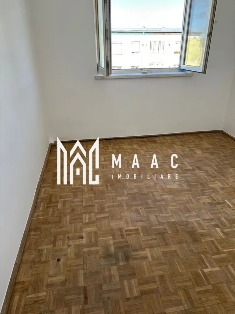 Apartament 2 camere | Balcon | Renovat | Zona Centrala - Maac Imobiliare va prezinta spre vanzare un apartament cu 2 camere in Cisnadie Compartimentare: hol de acces, bucatarie, living, dormitor, baie. Bucataria este separata si inchisa. Living cu acces pe balcon. Avantaje ale imobilului: Apartament se vinde partial renovat cu posibilitatea de amenajare dupa bunul plac. Beneficii: izolație exterioara, acoperis, interfon. Loc de parcare inclus. Pentru mai multe detalii, vă rugăm sa ne contactați, specificand ID:CP2802723 }}