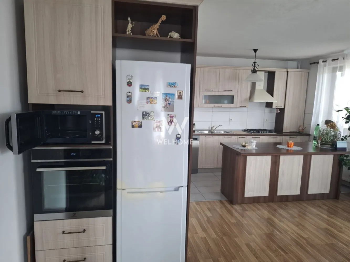 Casa solara si spatioasa, curte 700 mp - Cisnadie - Sibiu