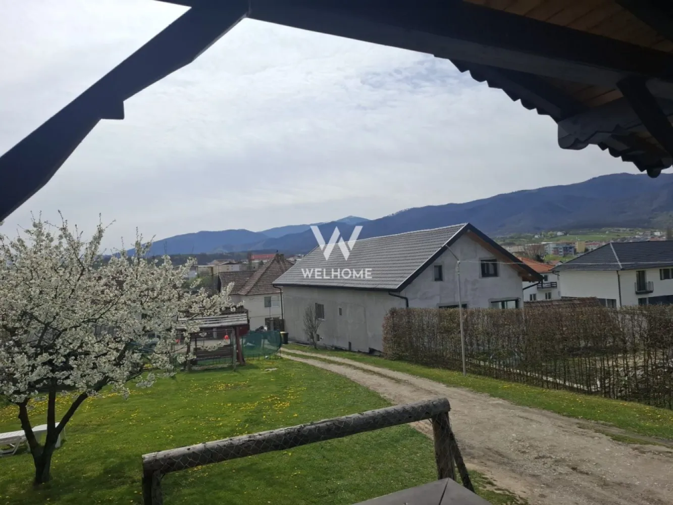 Casa solara si spatioasa, curte 700 mp - Cisnadie - Sibiu