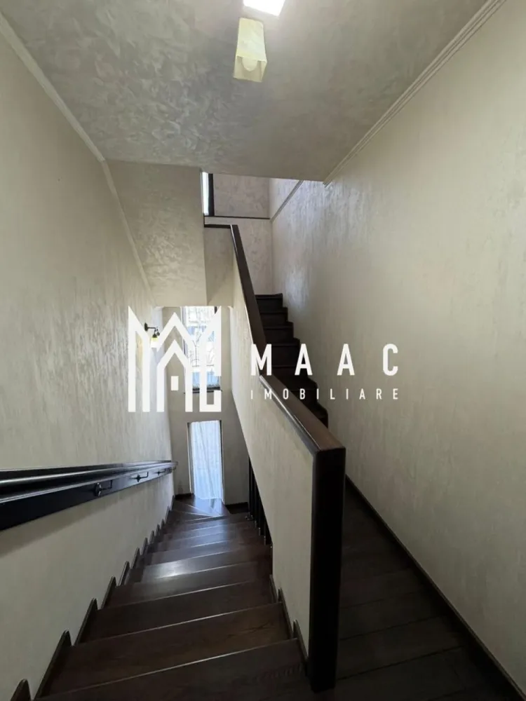 Vila | P+1+M | Zona linistita | Moderna