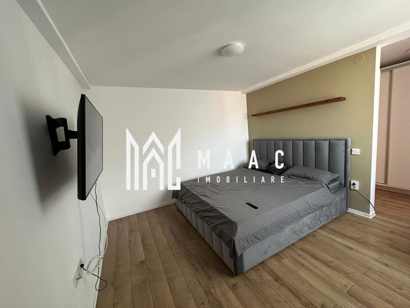 Casă modernă 3 camere | 2 băi | Panouri solare | Curte proprie | Șelimbăr