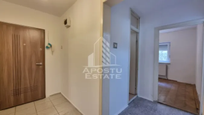 Apartament cu 3 camere, 2 bai, 2 balcoane, zona Calea Aradului