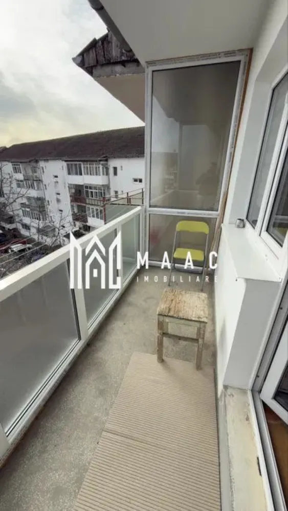 Apartament 3 camere | 2 Balcoane | Decomandat | Strand