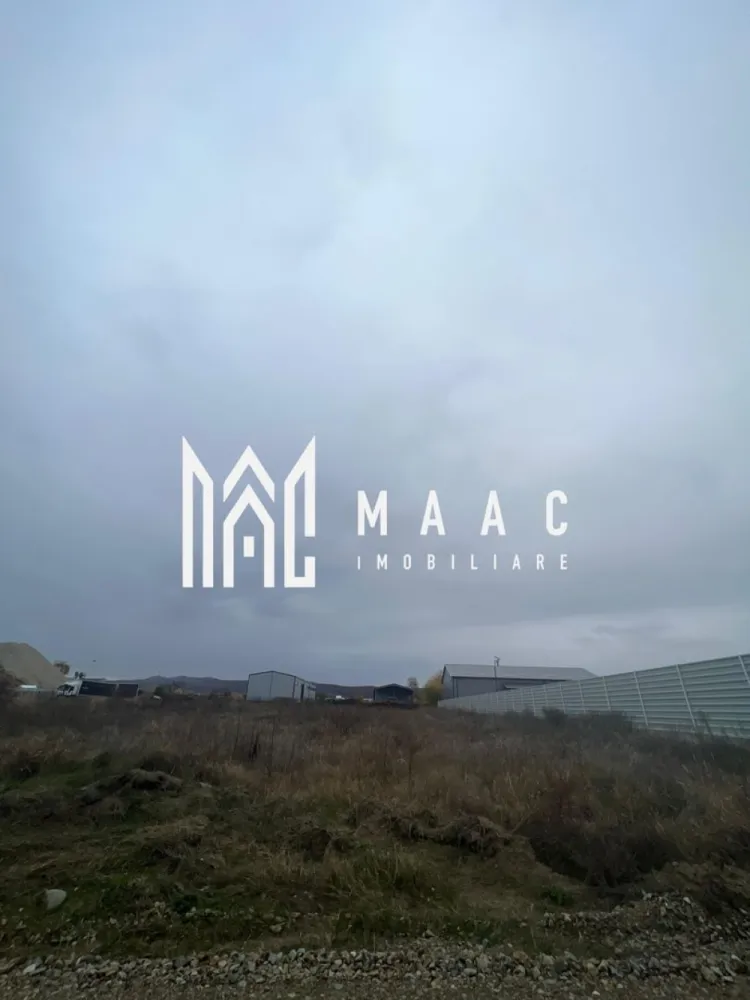 Teren | Budesti | Zona industriala - TERENURI INDUSTRIALE – BUDEȘTI, ZONA INDUSTRIALĂ – MAAC IMOBILIARE MAAC Imobiliare vă propune spre vânzare două terenuri situate în zona industrială a localității Budești, la doar 300 de metri de strada principală, ideale pentru dezvoltări comerciale sau industriale. Caracteristici principale: * Suprafață teren 1: 1.850 mp * Suprafață teren 2: 1.750 mp * Deschidere: 17 metri liniari la drum pentru fiecare parcelă * Acces facil pentru camioane și utilaje * Utilități disponibile în zonă * Drum de acces bun, aproape de artera principală Destinație și potențial: Terenurile sunt pretabile pentru construcția de hale industriale, spații de depozitare, ateliere sau alte activități economice. Zona este în plină dezvoltare, oferind multiple oportunități de investiție. Preț: 82000 EURO / parcelă Contact MAAC Imobiliare pentru detalii suplimentare, vizionare sau consultanță privind achiziția. Aceste terenuri reprezintă o investiție ideală pentru dezvoltatori sau antreprenori care caută o locație accesibilă și funcțională în zona industrială Budești, specificand ID: CP2802354 }}