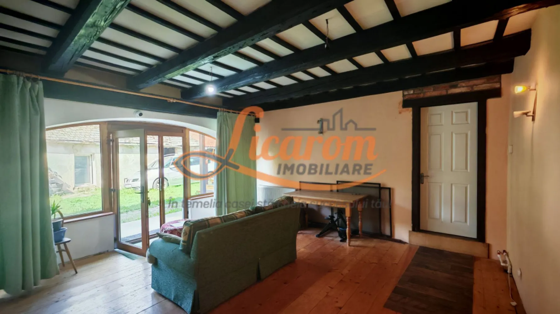 CASA SASEASCA comuna VULCAN,zona foarte buna,teren 3000 mp