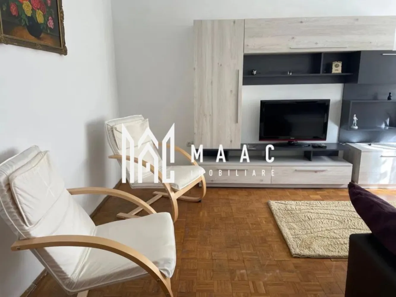 Apartament 2 camere | 50 MPU | Cedonia | Loc parcare - MAAC Imobiliare vă propune spre închiriere un apartament decomandat cu 2 camere, ideal pentru cei care își doresc un spațiu confortabil, bine compartimentat și situat într-o zonă cu acces facil la toate punctele de interes. Locuința se remarcă printr-o luminozitate excelentă și un ambient călduros și primitor, fiind alegerea potrivită pentru un stil de viață relaxat și practic. Apartamentul se închiriază complet mobilat, fiind pregătit pentru mutare imediată. Avantaje: compartimentare decomandată foarte luminos și călduros complet mobilat loc de parcare acces rapid la: magazine (inclusiv non-stop) farmacii dispensar școală grădiniță stație de autobuz Pentru mai multe detalii sau programarea unei vizionări, nu ezitați să ne contactați specificand ID: CP3033720 }}