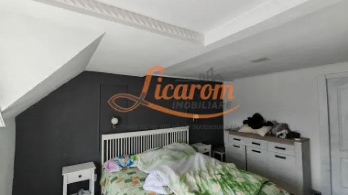 Vila P+E Bartolomeu,4 camere,4 bai,curte,garaj.