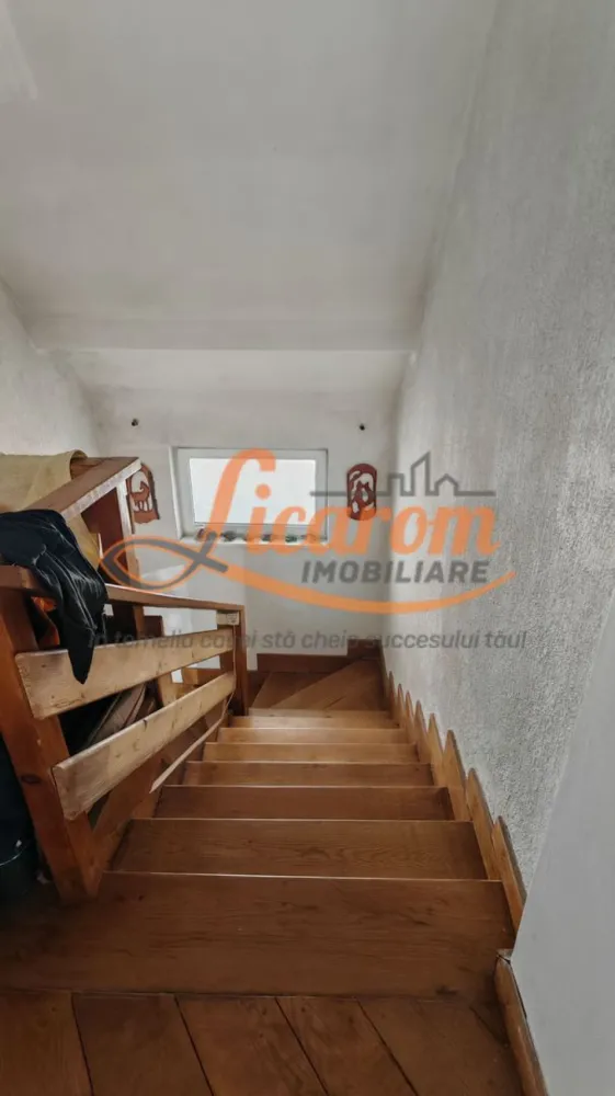 Vila P+E Bartolomeu,4 camere,4 bai,curte,garaj.