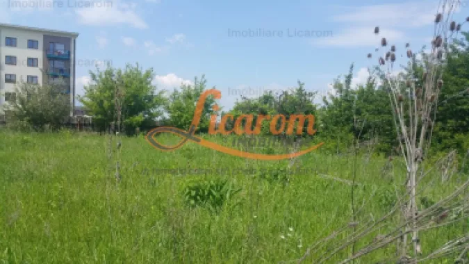Teren 2000 mp,Tractorul 7,ideal constructie blocuri pret 160 eur/mp