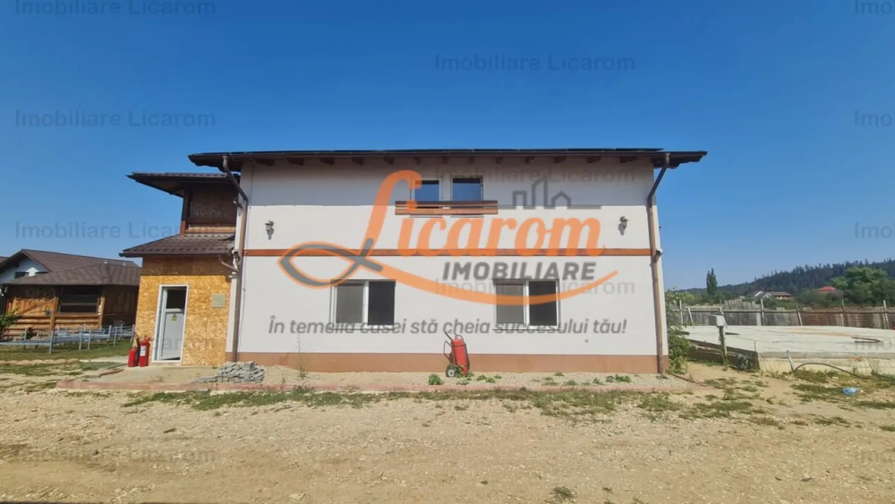Proprietate in Cristian cu trei constructii+o fundatie,450000euro