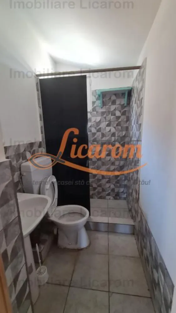 Proprietate in Cristian cu trei constructii+o fundatie,450000euro