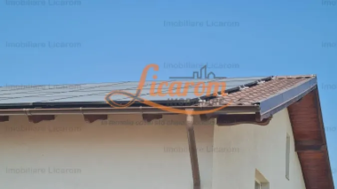 Proprietate in Cristian cu trei constructii+o fundatie,450000euro