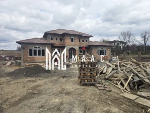 Casa stil mediteranian 4 dormitoare 800 mp teren Tocile Sibiu