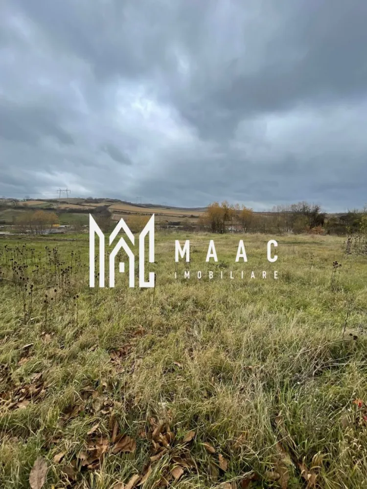 Teren 720 mp| Intravilan |Șura Mare - MAAC Imobiliare vă propune spre vânzare un teren intravilan situat în localitatea Șura Mare, într-o zonă liniștită și în plină dezvoltare. Suprafață: 720 mp Acces| direct la drum Utilități| în apropiere (apă, curent electric) Destinație ideala pentru construcția unei case individuale sau pentru investiție imobiliară Terenul beneficiază de o poziție excelentă,oferind liniște|,acces facil către Sibiu și o priveliște plăcută asupra împrejurimilor. Pentu mai multe detalii specificati telefonic ID: CP2801059 }}