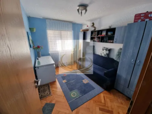 Apartament 3 Camere | Decomandat | Etaj 3/5 | Zonă Calea Aradului