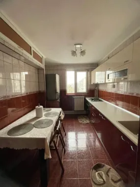 De inchiriat apartament 2 camere micro 20, 400 euro