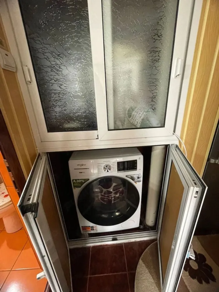 De inchiriat apartament 2 camere micro 20, 400 euro