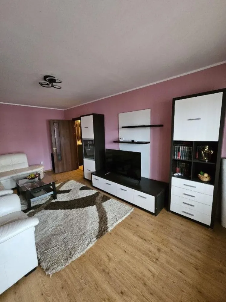De inchiriat apartament cu 2 camere Baia Comunala, 450 Euro