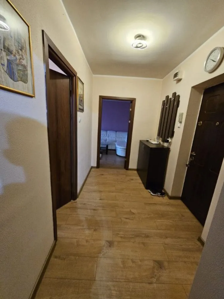 De inchiriat apartament cu 2 camere Baia Comunala, 450 Euro