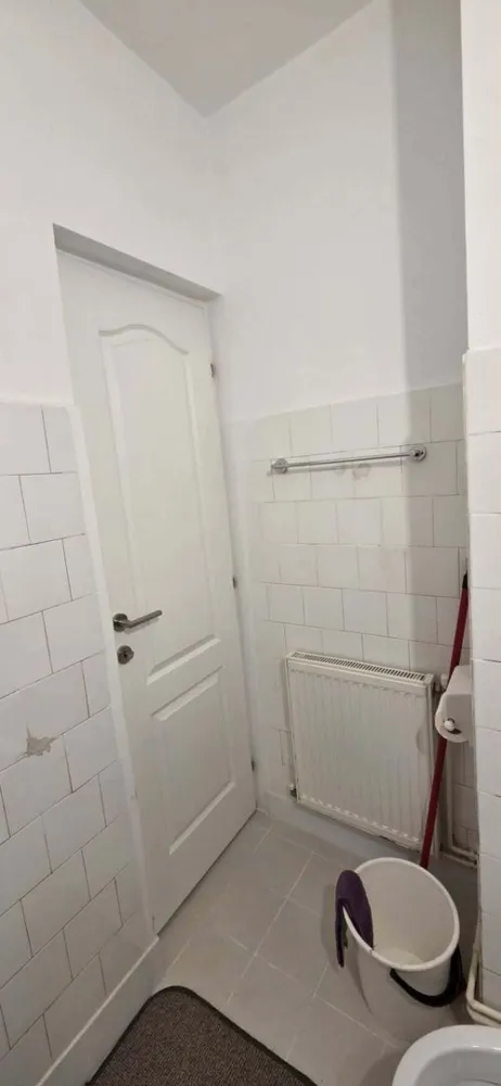 BRASADAS vinde ap 1 cam pe Careiului la etajul ⅕