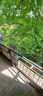 BRASADAS vinde ap cu o camera 38mp etaj 2/3 Ostrovului Lux.