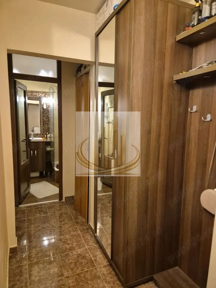 Apartament 4 camere, 76mp + 3 balcoane, zona Calea Aradului