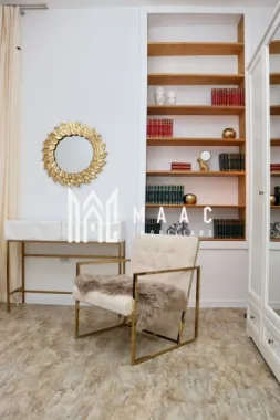 Apartament 4 camere | 2 bai | Modern | Curte | Central