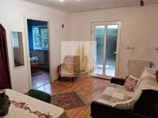 Grand Mobilis Apartament la parterul unei case de închiriat, elegant.