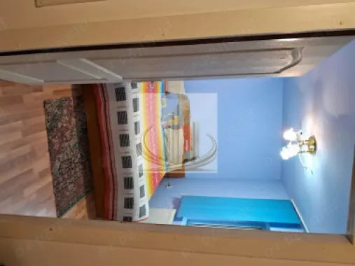 Grand Mobilis Apartament la parterul unei case de închiriat, elegant.