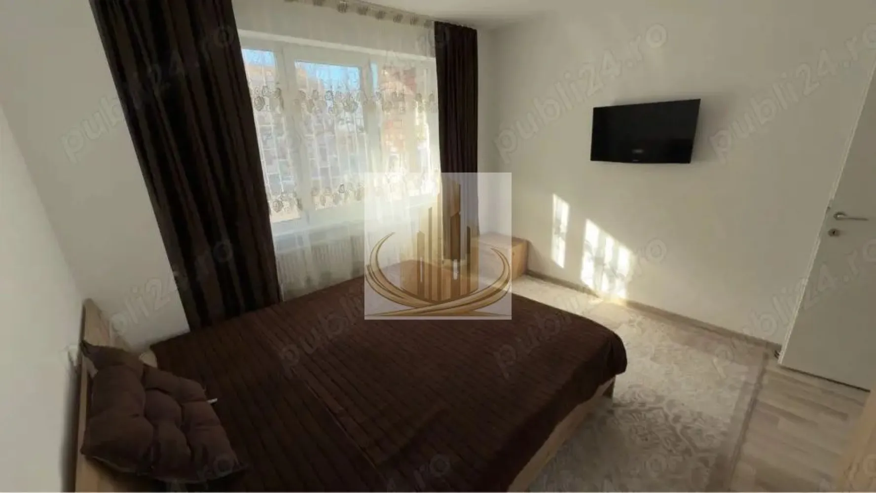 Apartament 2 camere de închiriat modern zona Gării semicentral - Grand Mobilis Imobiliare vă propune spre închiriere un apartament cu 2 camere, situat la etajul 1, pe strada General Dragalina, în zona Gării. Locuința este bine compartimentată și oferă un ambient confortabil, fiind potrivită pentru locuire imediată. Prețul chiriei este de 420 euro/lună, ușor negociabil, iar la semnarea contractului se percepe o lună garanție. Apartamentul este pet-friendly, fiind o alegere potrivită și pentru persoanele care dețin animale de companie. Pentru detalii suplimentare și programarea unei vizionări, echipa Grand Mobilis Imobiliare vă stă la dispoziție. }}