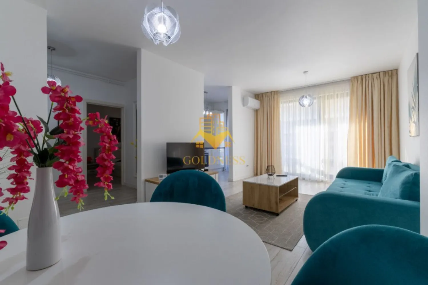 2 camere, premium, AC, garaj, bloc nou, Plopilor zona parcul Rozelor