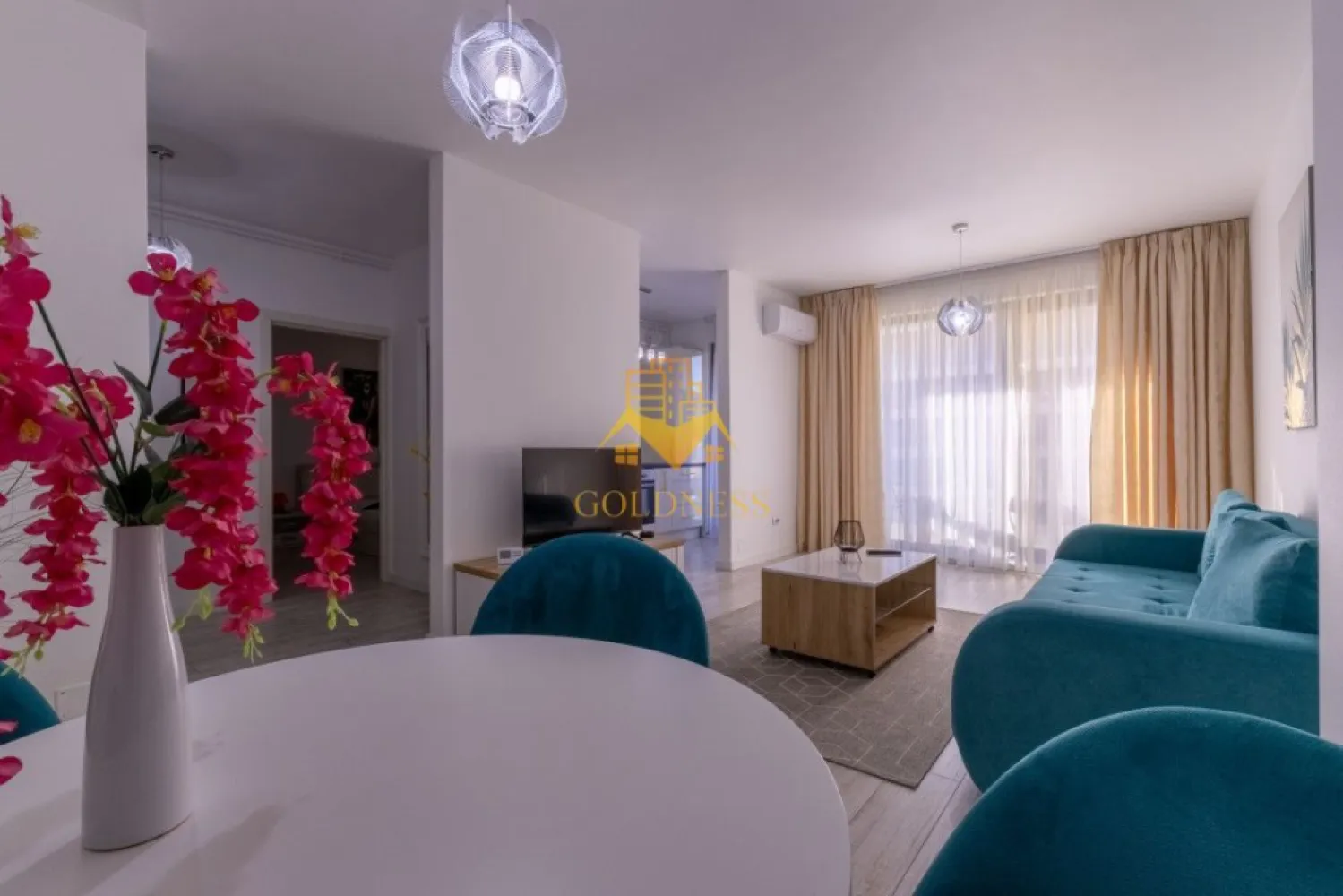 2 camere, premium, AC, garaj, bloc nou, Plopilor zona parcul Rozelor