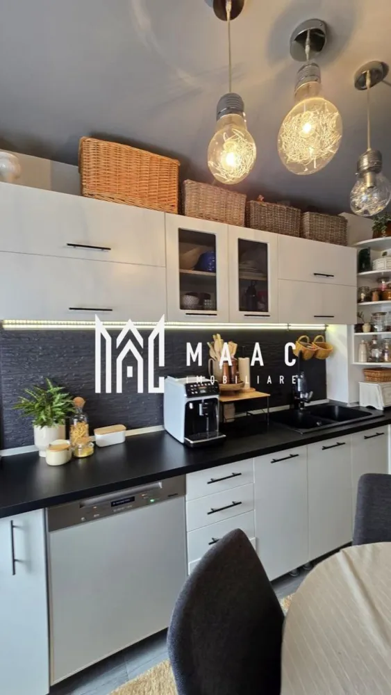 Apartament ultracentral 4 camere I Decomandat I 95 MPU | Etaj 1 | Mediaș