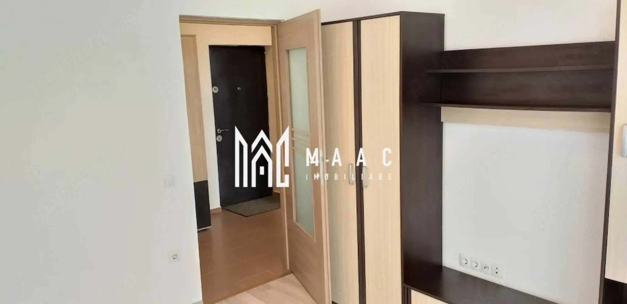 Garsonieră 31 mpu I Mobilată I Utilată I Terasă I Turnișor - MAAC Imobiliare propune spre achiziție o garsonieră decomandată, situată la etajul 3 al unui bloc construit în 2013, în cartierul Alma din Turnișor. Caracteristici ale proprietății Suprafață utilă: 31 mp Compartimentare: hol de acces, cameră de zi, bucătărie, baie Terasa: 5,6 mp Structură: beton, zidărie din cărămidă, izolație exterioară cu polistiren Etaj: 3 dintr-un imobil cu mansardă locuibilă Vecinătăți: apartamente pe stânga și dreapta, mansarda locuibilă deasupra Garsoniera se vinde mobilată și utilată, exact ca în fotografii. Facilități locuri de parcare gratuite în zonă potrivită atât pentru investiție, cât și pentru locuire Pentru mai multe detalii și programarea unei vizionări, contactați MAAC Imobiliare, menționând ID CP3033495. }}