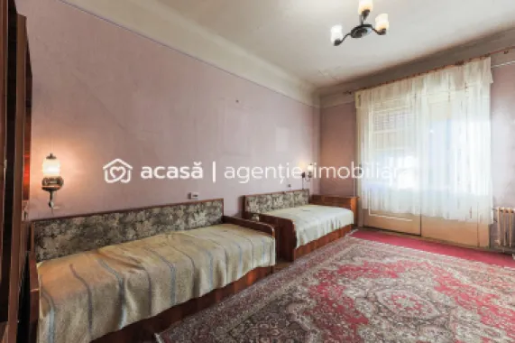 4 camere - 130 mp utili / ultracentral / etaj 1