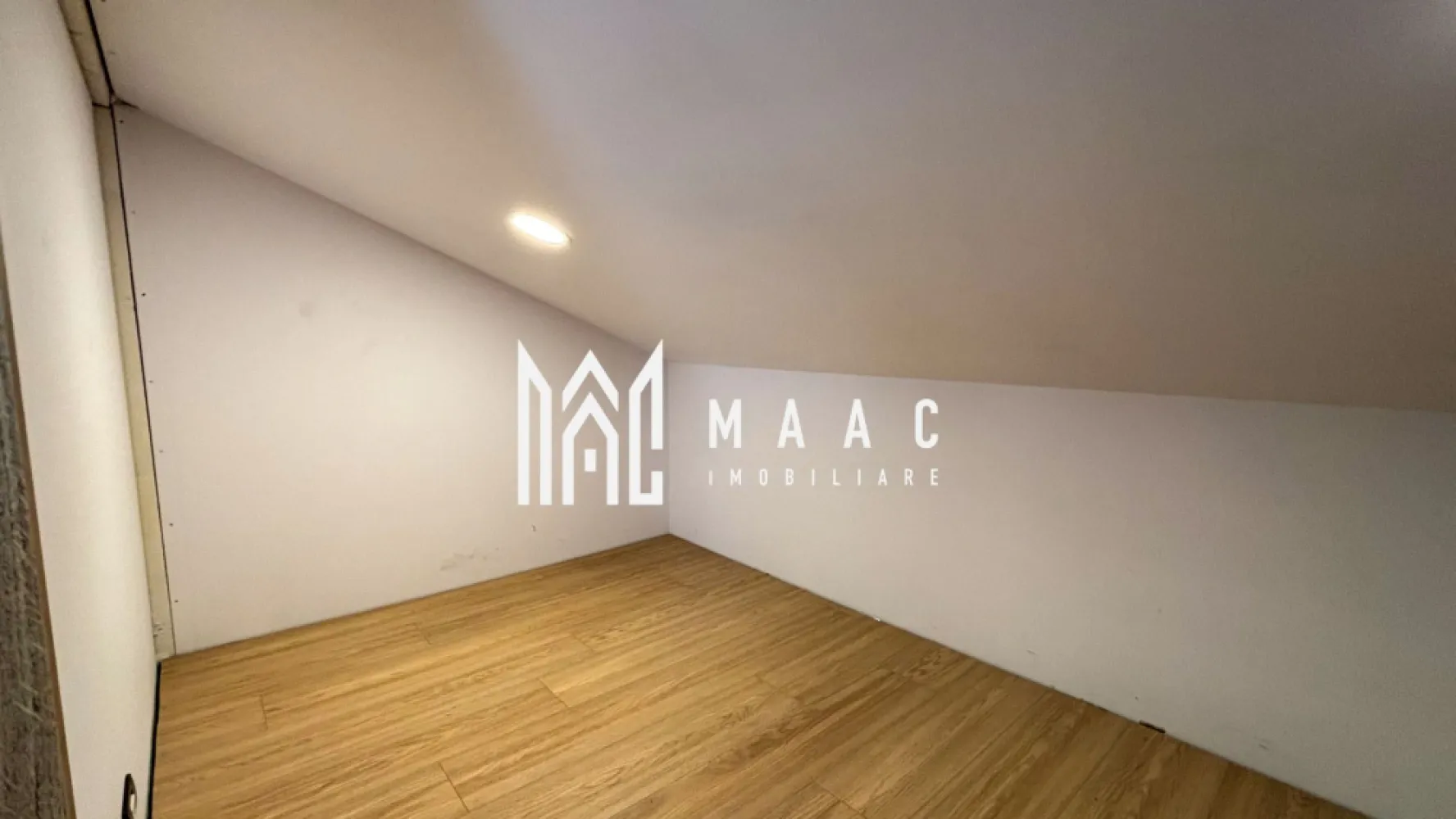 Duplex | 150 MPU | Teren 250MP | 5 Camere | Cisnadie