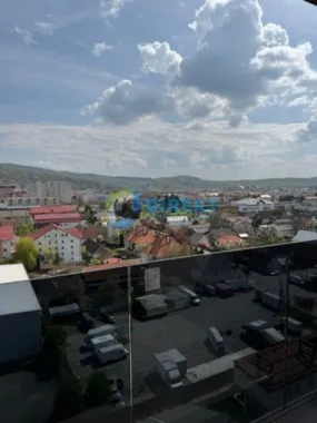 Apartament modern cu panoramă spectaculoasă – bloc nou , zona Decebal