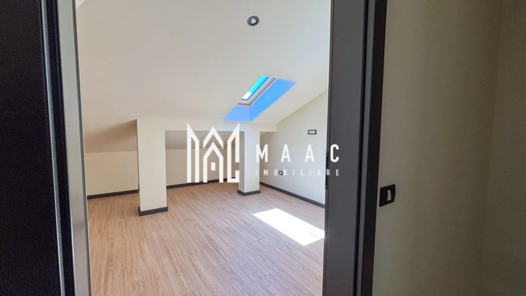 Duplex | 150 MPU | Teren 250MP | 5 Camere | Cisnadie