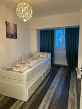 BRASADAS închiriază ap 3 cam etaj 5/8 Calea 13 Sept Marriott