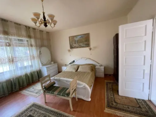 Casă de vânzare în Vașcău–natură, liniște și confort modern- 72000 Eur