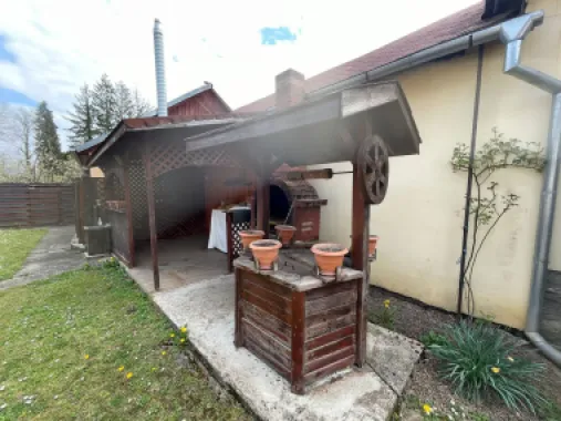 Casă de vânzare în Vașcău–natură, liniște și confort modern- 72000 Eur