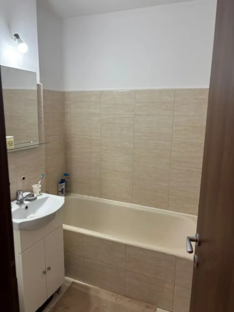 Apartament 2 camere decomandat, etajul 5 din 7, ultracentral