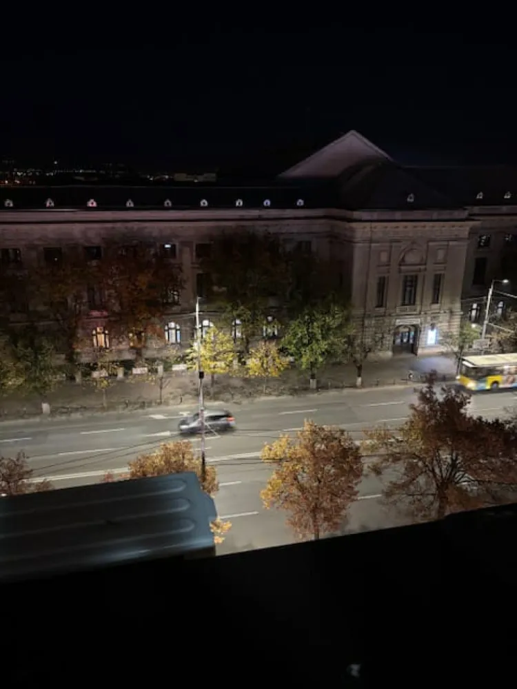 Apartament 2 camere decomandat, etajul 5 din 7, ultracentral