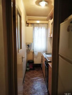 ageuropa.ro vinde ap. 2 cam. etaj 3 în Solidarității.