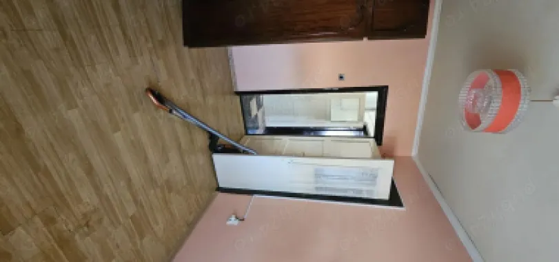 BRASADAS vinde ap 2 cam PARTER 14 Mai.