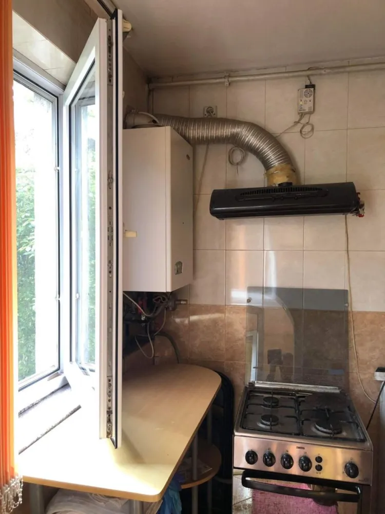 ageuropa.ro vinde ap. 2 cam etaj 2 Micro 14