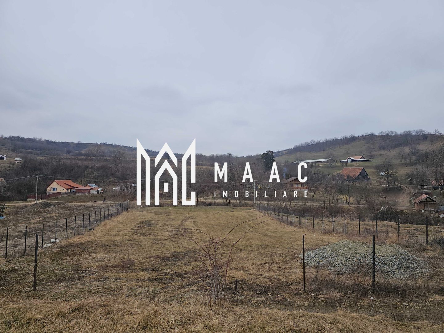 Teren de vânzare în Hamba | 1.740 mp | cu utilități și ieșire la râu