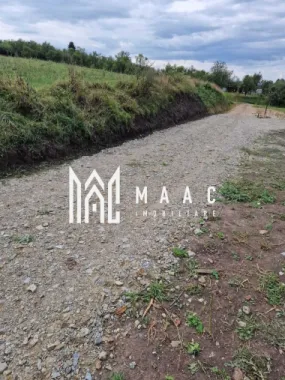 Teren de vânzare în Hamba | 1.740 mp | cu utilități și ieșire la râu
